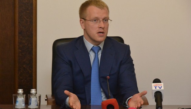 Градоначальника вызывают на «полиграфную дуэль»