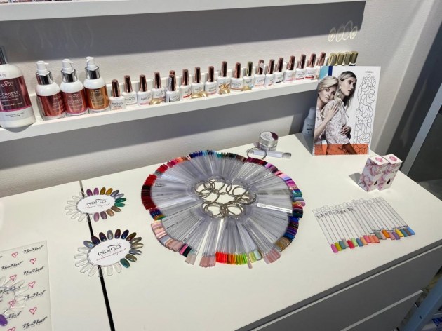 #поддержимместных: Stylistic Nails