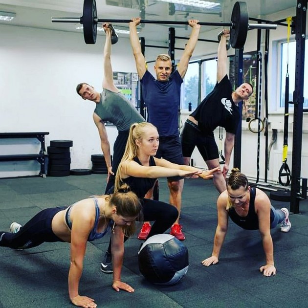 #����������������: Intense Fitness � ��� ���������� �������������� ��������� 24/7