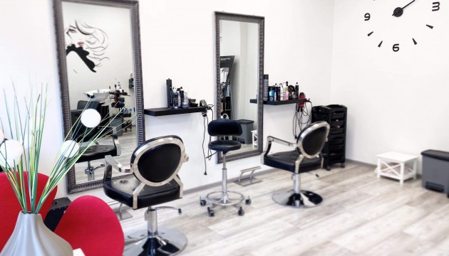 #поддержимместных: Беспроигрышные варианты подарков для женщин в Stylistic showroom