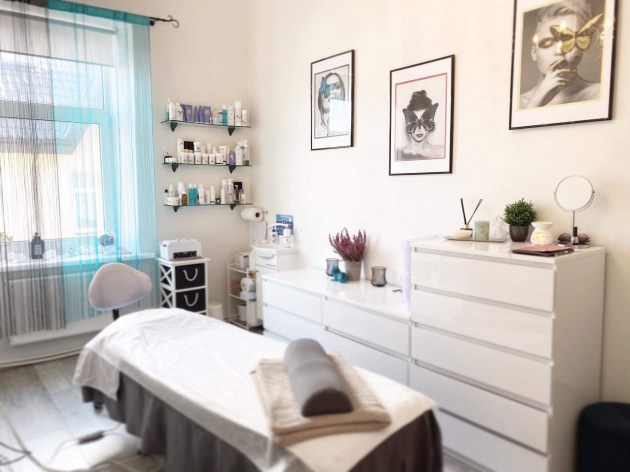 #поддержимместных: Беспроигрышные варианты подарков для женщин в Stylistic showroom