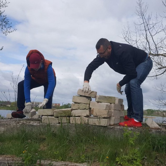 ������� ������ � ����������� (����)