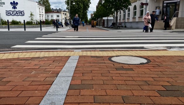 «Прошлась и ужаснулась»: что горожане говорят про обновленную улицу Ригас?