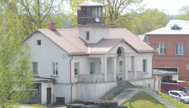 Полиции самоуправления передали гаражи спасательной станции и покупают лодку