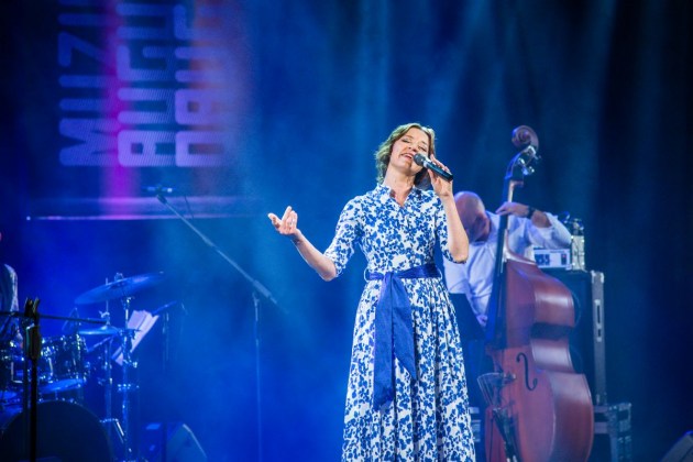 �� ��������� ��������� ������������ ������ � �����������