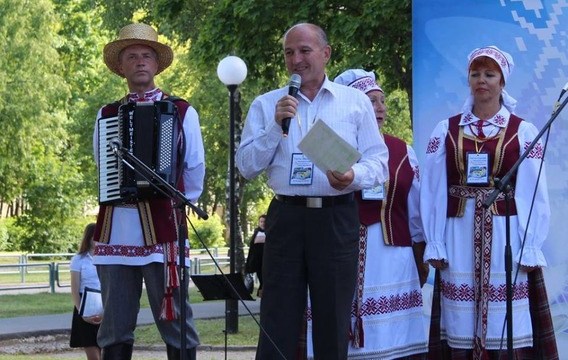 Наши годы как птицы летят: в июле поэту Евгению Голубеву исполняется 70 лет