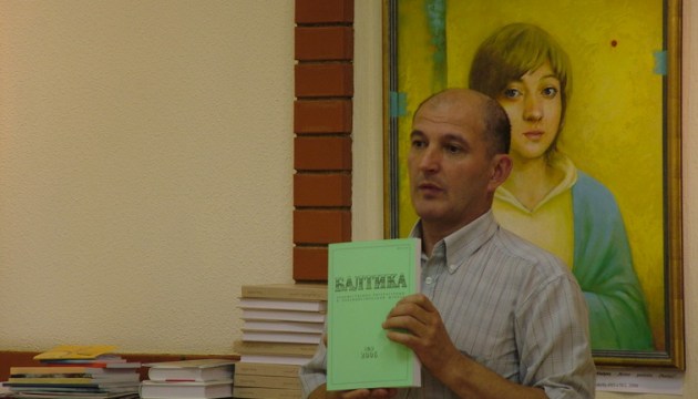 Наши годы как птицы летят: в июле поэту Евгению Голубеву исполняется 70 лет