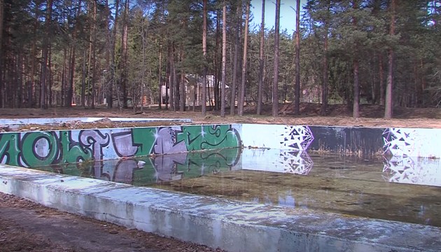 Бассейн с подогревом и элементами аквапарка - скоро все это будет в Стропах!