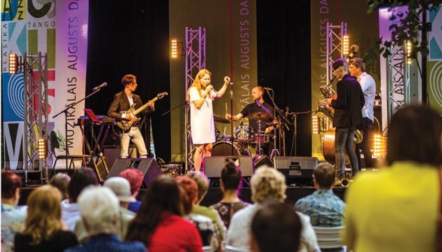 �� ��������� ��������� ������������ ������ � �����������