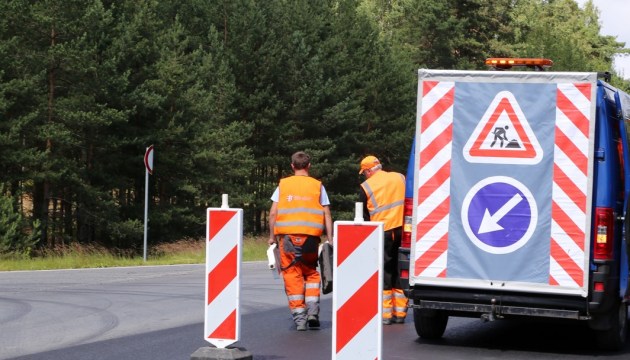 � ���� ������������ ������� ������������� 900 �� ����� 