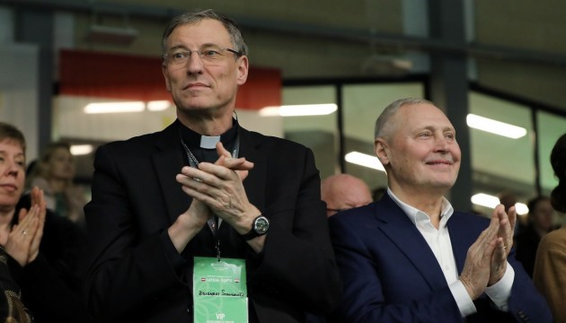 ������������: ����� ������-������������ ������ ������� �� ������ ������� � ��������� � ������