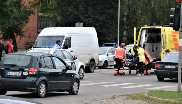 BMW X6 ���� �� ������ 12-������� �������
