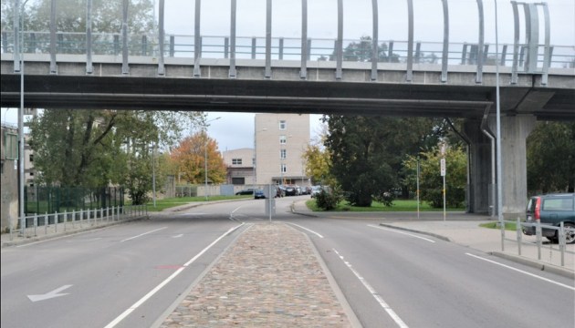 Ограничат движение на новом путепроводе