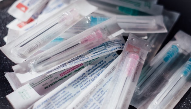 Названа примерная цена на вакцину Pfizer от коронавируса для Евросоюза