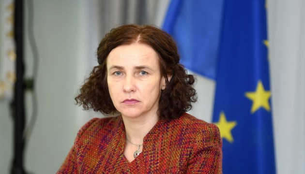 �������� ������� �������� ���������� � �� ��������� ���������� ����������