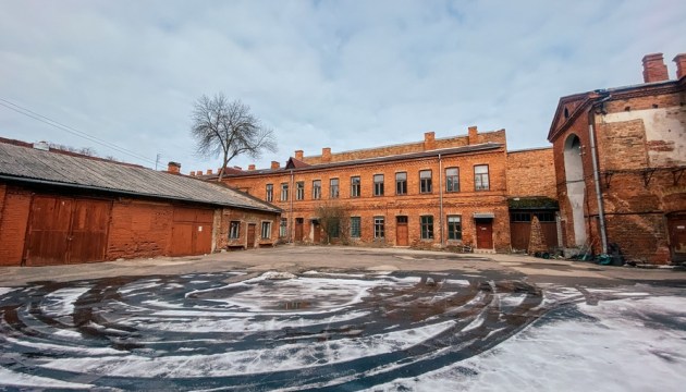 ������ ������������� ���������� � ���������� �������