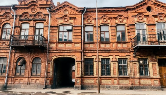 ������ ������������� ���������� � ���������� �������