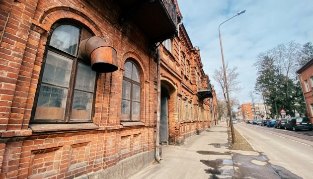 ������ ������������� ���������� � ���������� �������