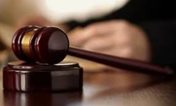 Сегодня суд рассматривает дело по обвинению Р. Эйгима в коррупции