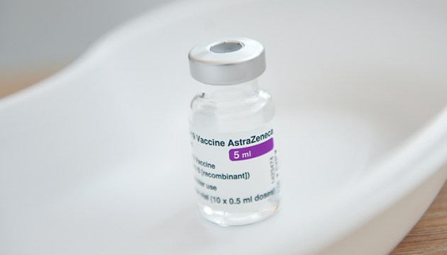    AstraZeneca      4 ,       