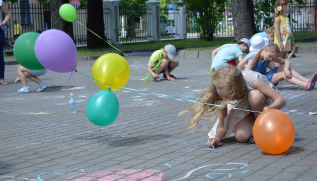 Правительство сегодня планирует разрешить очное проведение детских лагерей