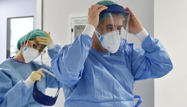 В Латвии увеличилось число заражений “дельта”-штаммом