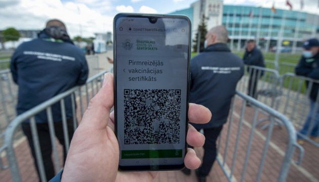 Увольнение работников без Covid-сертификатов: решение примут сегодня