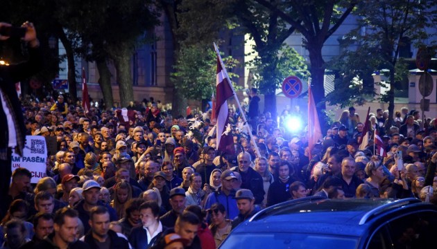Ночью после пикета против "принудительной вакцинации" не обошлось без провокаций