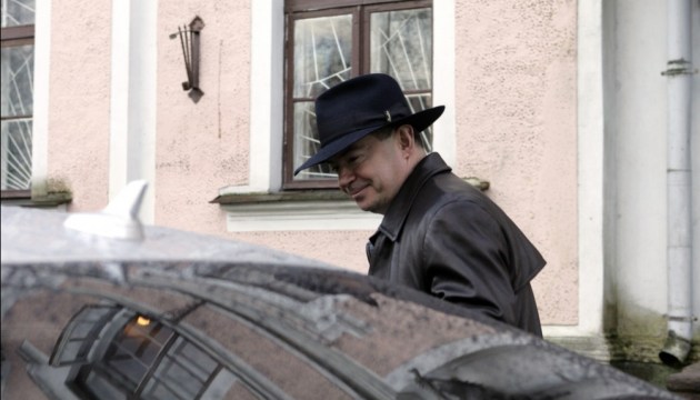 "Всего" 75 тысяч: Вентспилсский порт снова пытается продать лимузин Лембергса