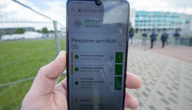 В первом чтении одобрено право работодателей увольнять невакцинированных от Covid-19