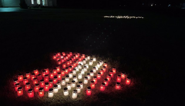 В ДРБ зажгли свечи во имя света, мира и любви в сердцах