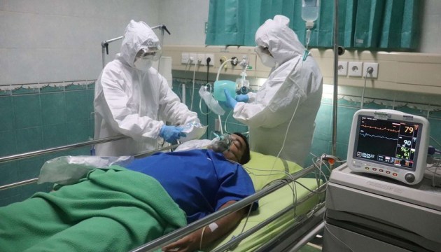 «Омикрон»: закрытие границ и ужесточение мер безопасности в Европе