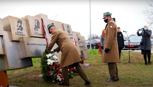 «Памятник стал похож на ржавый металлолом – разве это нормально?»