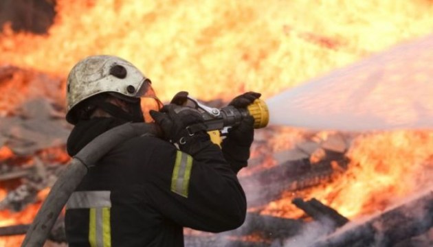Ночью сгорел дом вместе с хозяином и гараж на ул. Клуса