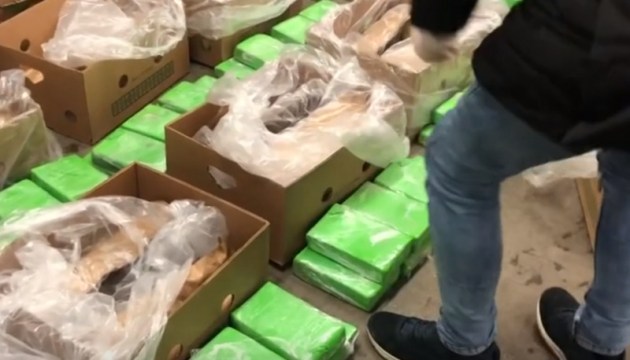 30 млн евро: в такую сумму оценены наркотики, обнаруженные в коробках с бананами