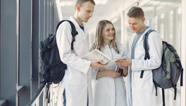 Studētgods: ��������� �� ����������� ����� ��������� ������������ �� ���������