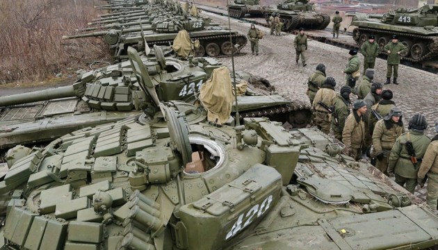 Генсек НАТО заявил, что Россия продолжает наращивать силы у границ Украины