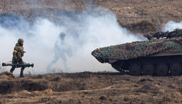 В самопровозглашенных ДНР и ЛНР объявлена всеобщая мобилизация