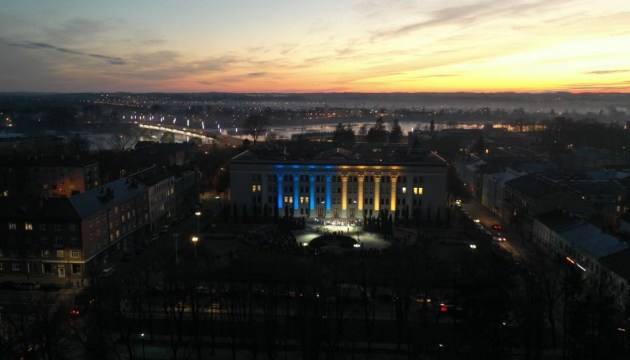 ���������� ������ ������ �������� � �������