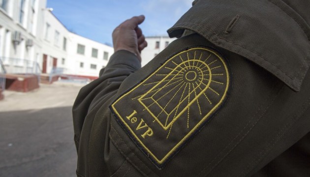 Заключенным вновь разрешено встречаться с близкими