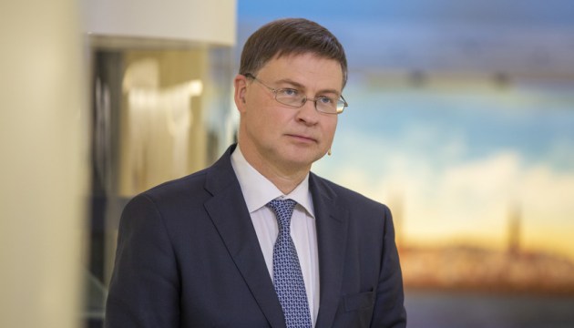 Домбровскис: Евросоюзу не грозят проблемы с продовольствием