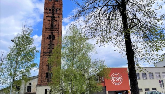 Примет ли город в дар башню Дроболитейного завода?