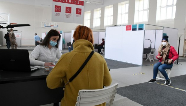 Бюро вакцинации дорабатывает последние недели