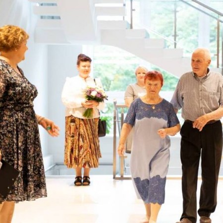 � ��������� ����� �������� �������� � �������������� �������