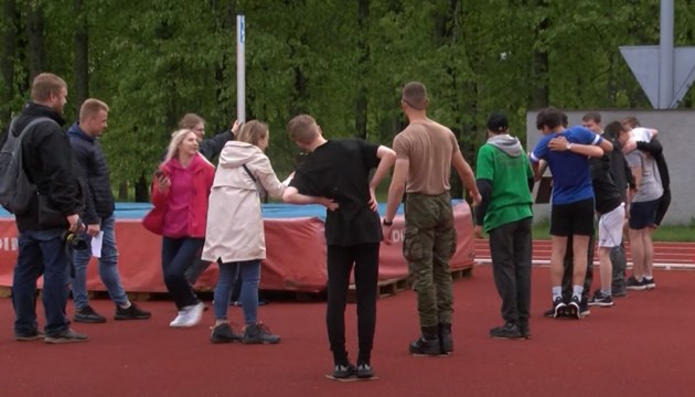 Демонстрация техники и соревнования: в Вишках отметили 5-летие присутствия НАТО в Латвии