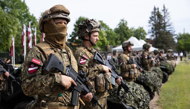 В Латвии задумались о запуске собственного производства боеприпасов