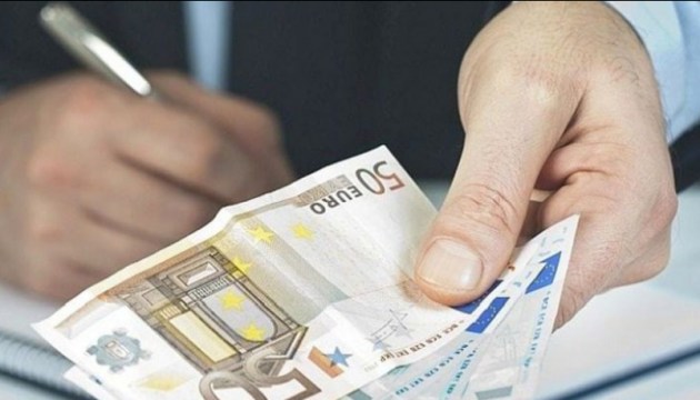За необоснованно низкие зарплаты фирмам собираются начислять долг по налогам