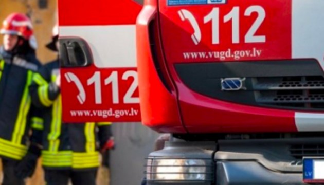Пожарные боролись с огнем в подземном бункере и спасали корову