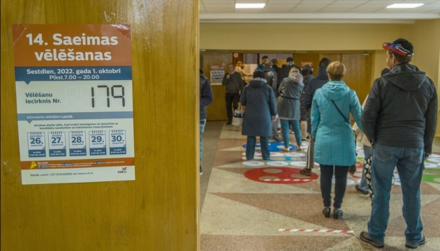 Избиратели делятся впечатлениями: в Даугавпилсе на участках очереди