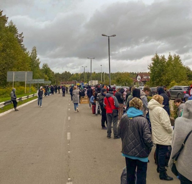 «На границе ад, и в нем – сотни людей»